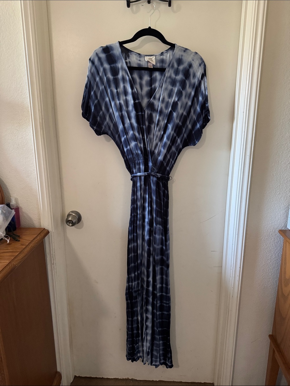 Knox Rose Navy & White Tie-Dye V-Neck Maxi Dress